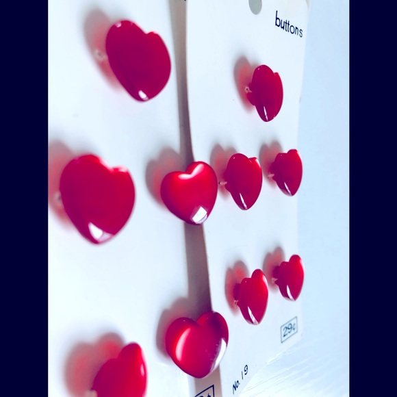 VTG 40’s red heart shank buttons 1/2” 10 - Picture 4 of 7